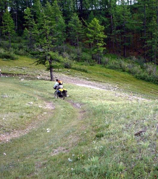 mong05__cycling_bri_dwhill.jpg