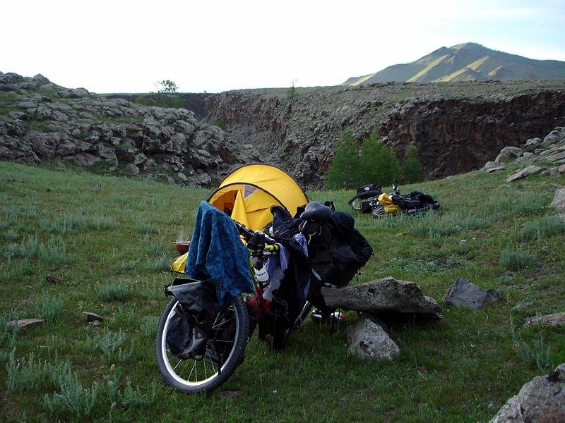 mong05__cycling_canyon_camp.jpg