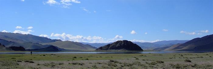 mong05__lake_mtn_me.jpg