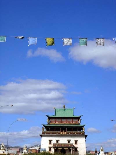 mong05__ub_temple.jpg