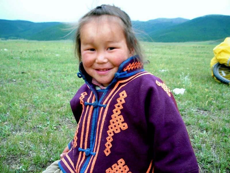 mong05__whitelake_ltlgirl.jpg